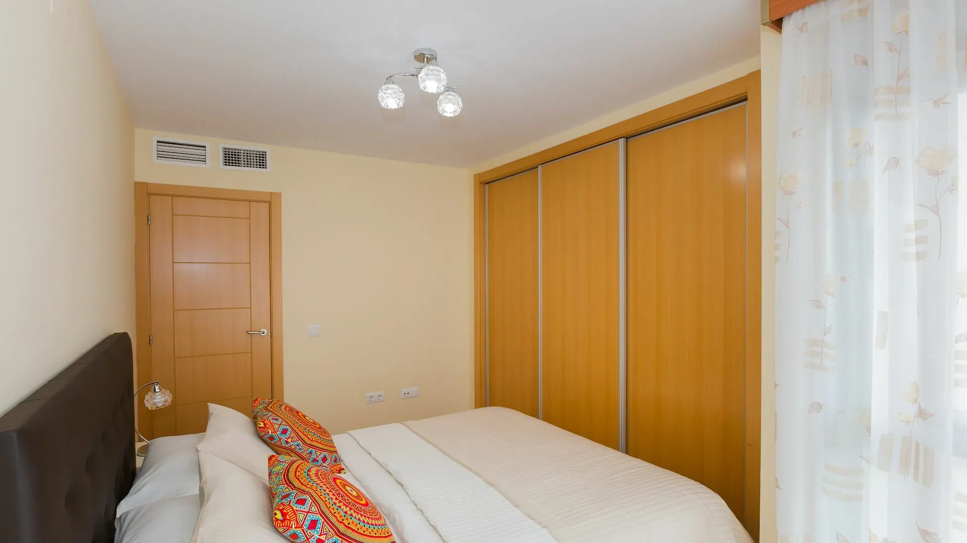 Apartment Sunhome Carlos Haya Flat Malaga